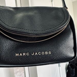Brand new Marc Jacobs all leather purse.